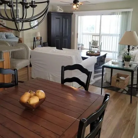 Southport Serenity-Villa